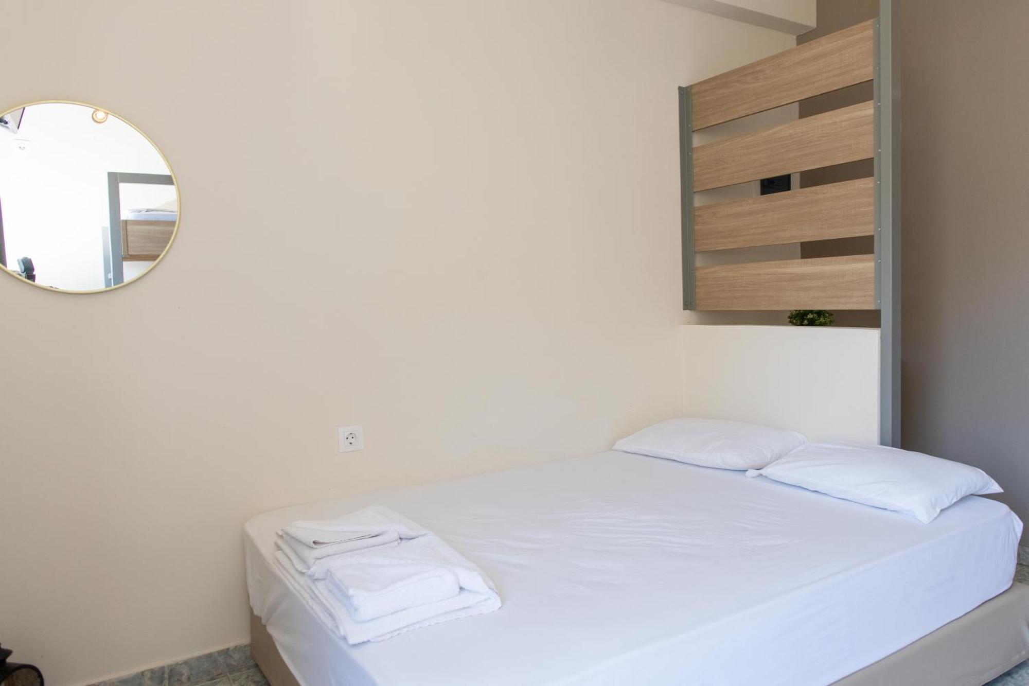 Tota Marinou Hotel Агии Апостоли Екстериор снимка