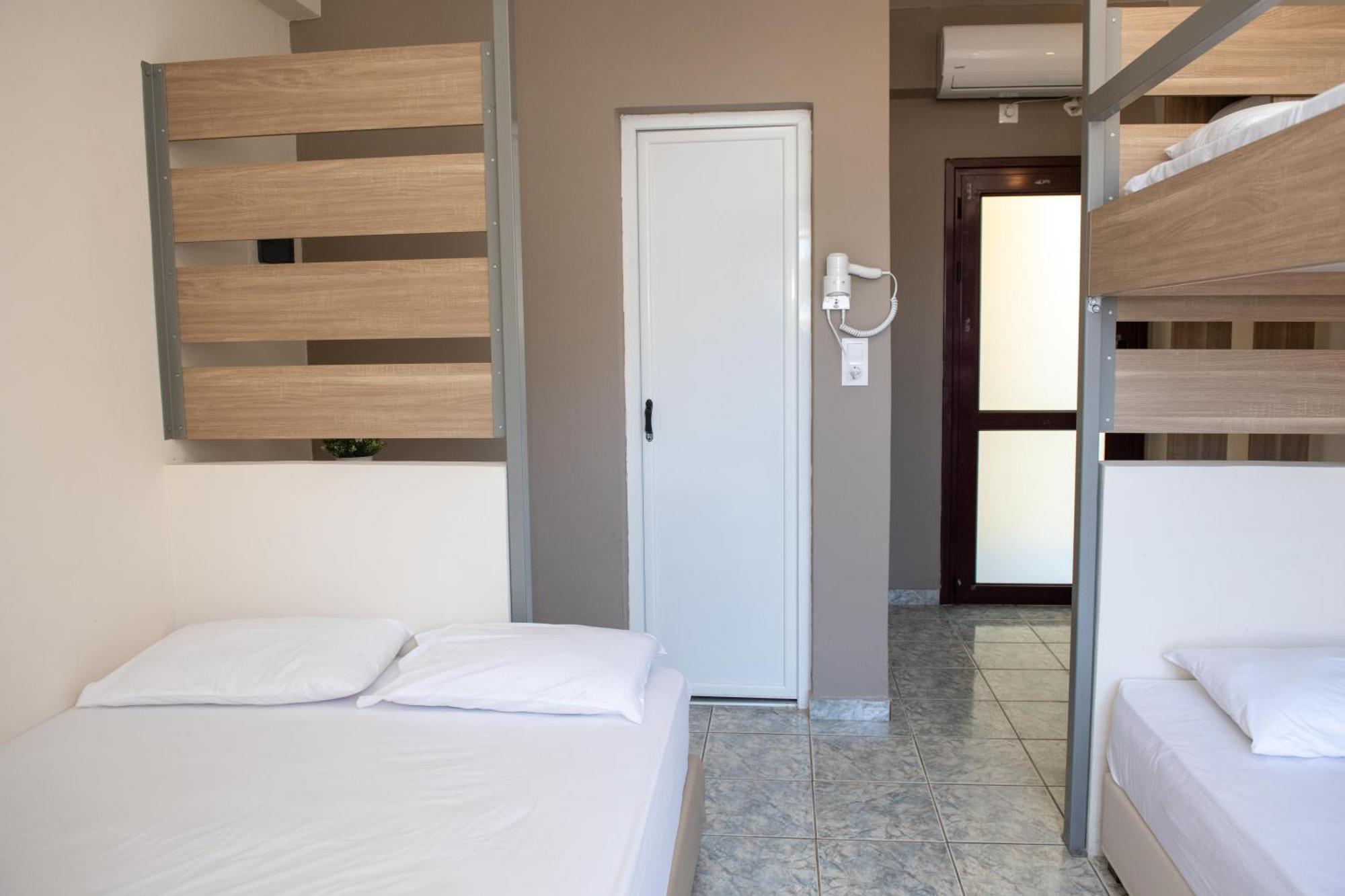 Tota Marinou Hotel Агии Апостоли Екстериор снимка